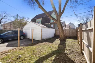 3709 W Miller Ln, Milwaukee, WI 53208 - Photo 26