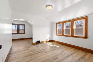 3709 W Miller Ln, Milwaukee, WI 53208 - Photo 18