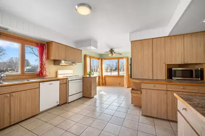 256  Cottage Ave, Fond du Lac, WI 54935 - Photo 8