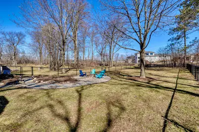 W189N5050  Crest View Ter, Menomonee Falls, WI 53051 - Photo 34