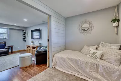 W189N5050  Crest View Ter, Menomonee Falls, WI 53051 - Photo 16