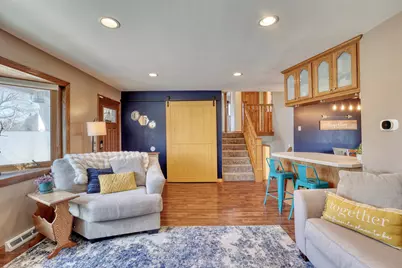 W189N5050  Crest View Ter, Menomonee Falls, WI 53051 - Photo 6