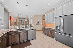 W3730 Decora Rd, Hubbard, WI 53032 - Photo 10