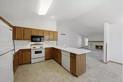 2050  Blackfoot Ave, Grafton, WI 53024 - Photo 10