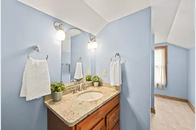 7009  Wellauer Dr, Wauwatosa, WI 53213 - Photo 24