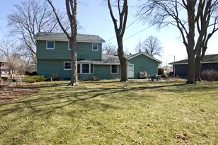 1804 Hemit Ave, Waukesha, WI 53189 - Photo 2
