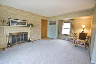 1804 Hemit Ave, Waukesha, WI 53189 - Photo 14