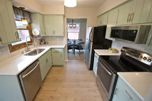 1804 Hemit Ave, Waukesha, WI 53189 - Photo 8