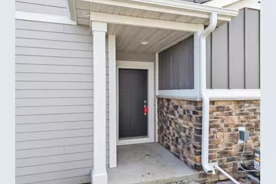 845  Stirling Dr #Bldg 23, Unit 46, Oconomowoc, WI 53066 - Photo 4