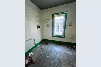 2753 N 20th St, Milwaukee, WI 53206 - Photo 10