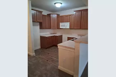 2135  Rainbow Lake Ln #124, West Bend, WI 53090 - Photo 2