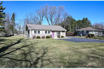 1213  Main St, Delafield, WI 53018 - Photo 6