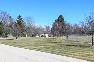 1213 Main St, Delafield, WI 53018 - Photo 40