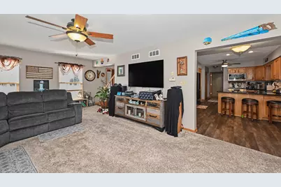 5730  Eagle Point Dr, Racine, WI 53406 - Photo 4