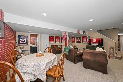 5730  Eagle Point Dr, Racine, WI 53406 - Photo 38