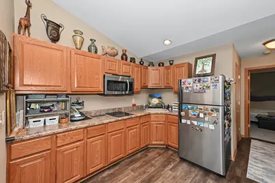 5730  Eagle Point Dr, Racine, WI 53406 - Photo 20