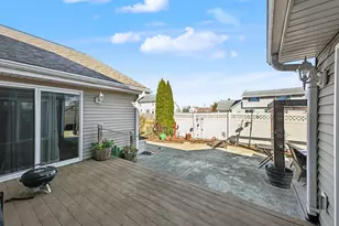 5730 Eagle Point Dr, Racine, WI 53406 - Photo 44