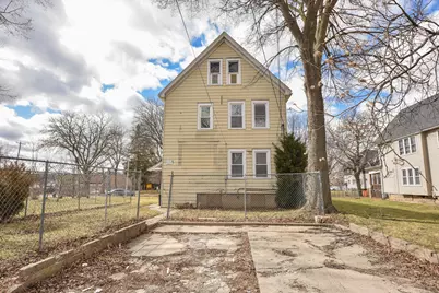 2328 N 45th St #2330, Milwaukee, WI 53210 - Photo 4