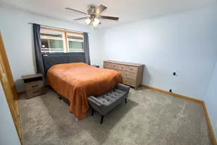 8825 W Morgan Ave, Milwaukee, WI 53228 - Photo 8