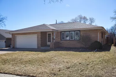 8825 W Morgan Ave, Milwaukee, WI 53228 - Photo 2