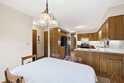 1045  Lansdowne Ct, Brookfield, WI 53045 - Photo 16