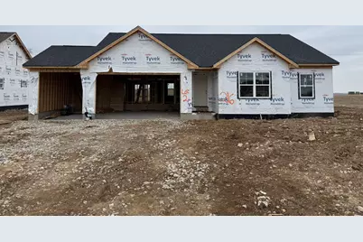 216  Linden Ln, Delavan, WI 53115 - Photo 2