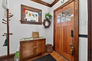 2203 N Bartlett Ave, Milwaukee, WI 53202 - Photo 2