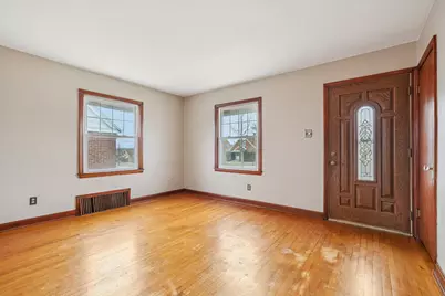 3622 S 16th St, Milwaukee, WI 53221 - Photo 2