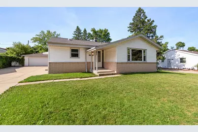 9313 W Clovernook St, Milwaukee, WI 53224 - Photo 2