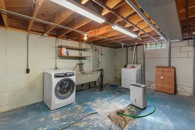 9313 W Clovernook St, Milwaukee, WI 53224 - Photo 22