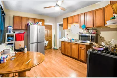 3139 N 21st St, Milwaukee, WI 53206 - Photo 6