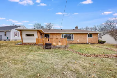 3702  Schroeder Dr, Manitowoc, WI 54220 - Photo 30