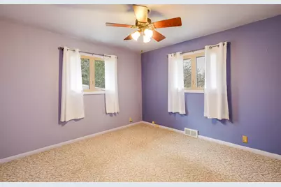 3702  Schroeder Dr, Manitowoc, WI 54220 - Photo 14