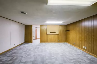 3702  Schroeder Dr, Manitowoc, WI 54220 - Photo 24