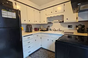 3901 Country Pl, Sheboygan, WI 53081 - Photo 6