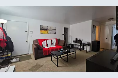 3901  Country Pl #D, Sheboygan, WI 53081 - Photo 2