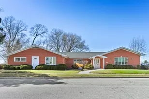 6 N W St, Elkhorn, WI 53121 - Photo 1