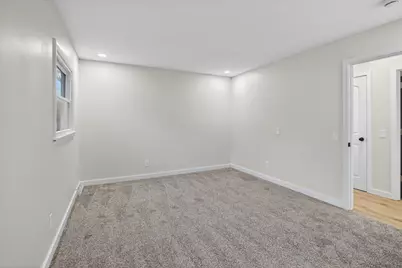 130  Buckingham Ln, Madison, WI 53714 - Photo 16