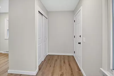 130  Buckingham Ln, Madison, WI 53714 - Photo 10