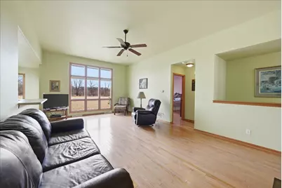 308 E Redding Cir, Belgium, WI 53004 - Photo 4