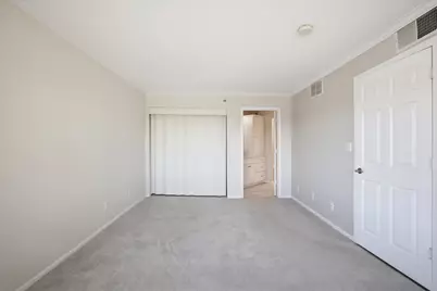 130 W Wisconsin Ave #23, Pewaukee, WI 53072 - Photo 16