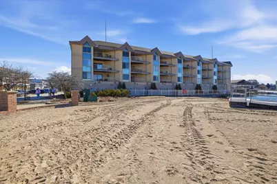 130 W Wisconsin Ave #23, Pewaukee, WI 53072 - Photo 28