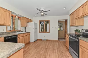 7307 W View Dr, Racine, WI 53185 - Photo 8