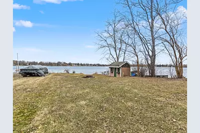 7307  West View Dr, Racine, WI 53185 - Photo 26