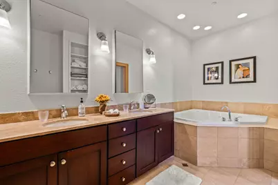 541 E Erie St #302-2, Milwaukee, WI 53202 - Photo 26