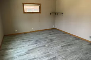 730 Broadway St, Sheboygan Falls, WI 53085 - Photo 6