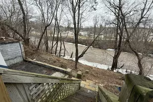 730 Broadway St, Sheboygan Falls, WI 53085 - Photo 4