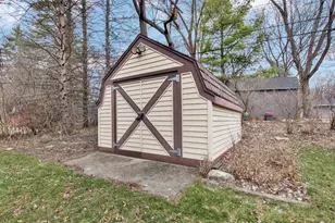 4916 S 82nd St, Greenfield, WI 53220 - Photo 32