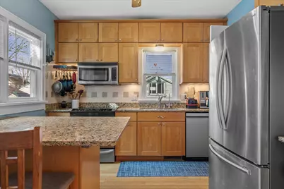 3321 N Newhall St, Milwaukee, WI 53211 - Photo 12