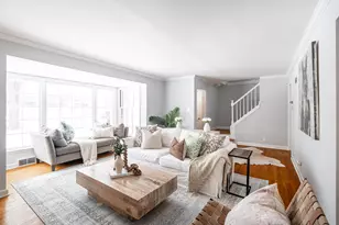 7219 N Santa Monica Blvd, Fox Point, WI 53217 - Photo 4